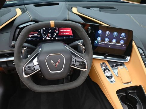 Used 2023 Chevrolet Corvette Stingray Preferred Conv w/ Z51 Performance Package RWD image 11