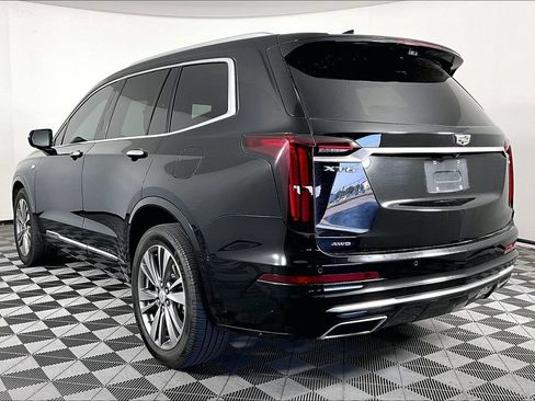 Certified 2020 Cadillac XT6 Premium Luxury AWD/4WD image 2