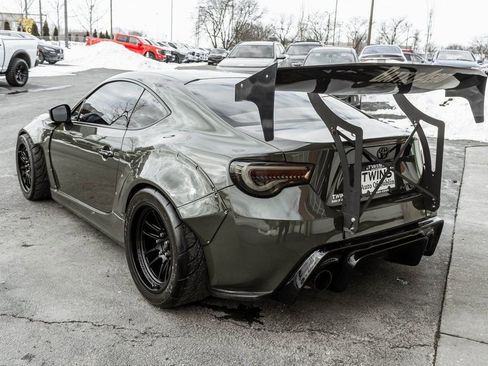 Used 2014 Scion FR-S RWD image 31