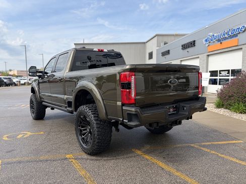 New 2026 Ford F250 Lariat w/ Black Appearance Package AWD/4WD image 8