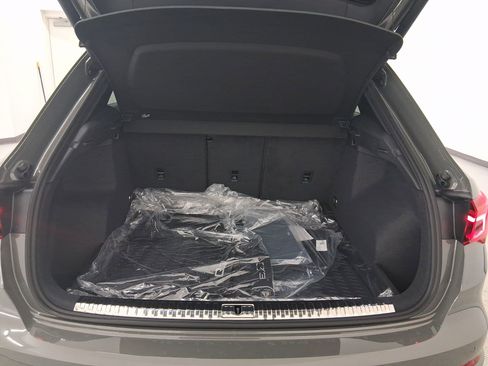New 2025 Audi Q3 2.0T Premium image 26