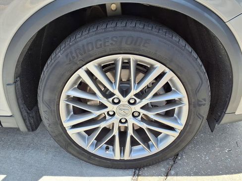 Used 2023 Acura MDX SH-AWD w/ Advance Package image 7
