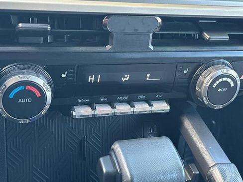 Used 2024 Toyota Tacoma TRD Sport image 23