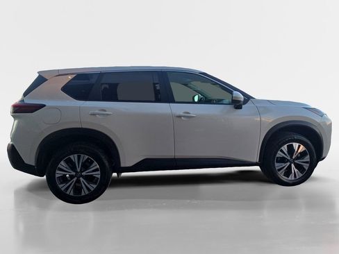 Used 2023 Nissan Rogue SV image 6