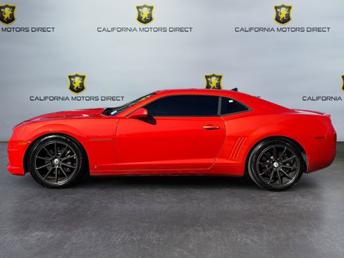 Used 2010 Chevrolet Camaro SS w/ RS Package RWD image 2