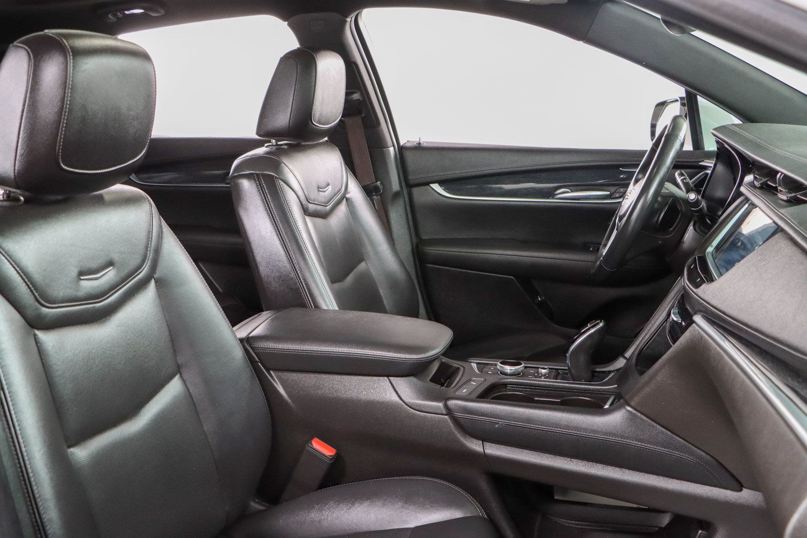 Used 2022 Cadillac XT5 Premium Luxury AWD/4WD image 28