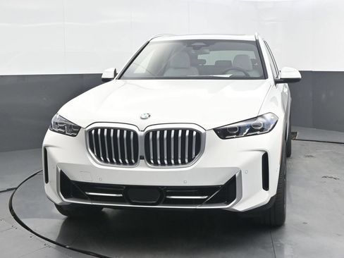 New 2026 BMW X5 sDrive40i w/ Climate Comfort Package RWD image 10