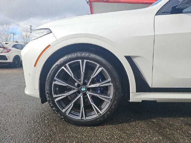 Used 2020 BMW X7 M50i AWD/4WD image 27