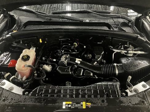 Used 2022 Jeep Grand Cherokee L Limited w/ Luxury Tech Group II image 26