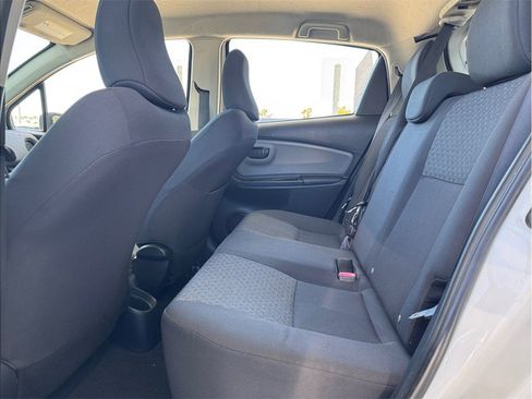 Used 2015 Toyota Yaris L FWD image 17