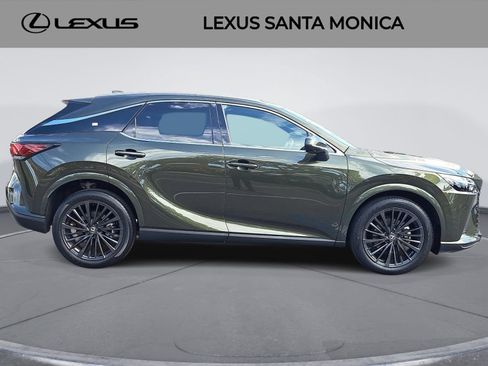 Used 2025 Lexus RX 350 Premium w/ Convenience Package FWD image 4