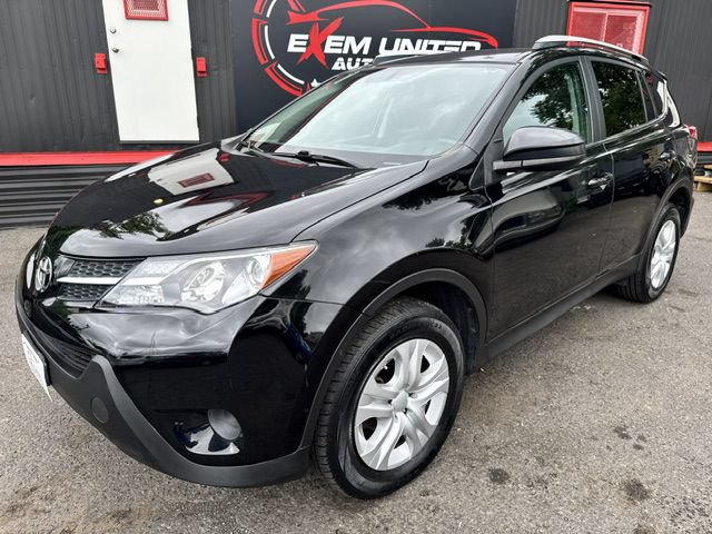 Used 2015 Toyota RAV4 LE AWD/4WD image 1