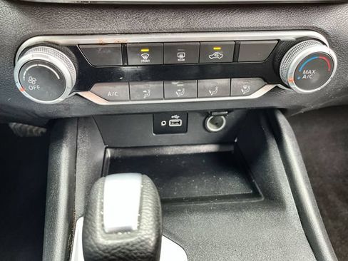Used 2022 Nissan Altima 2.5 S FWD image 17