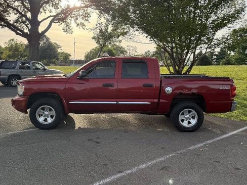 Used 2008 Dodge Dakota Laramie w/ Mopar Chrome Edition Group AWD/4WD image 4