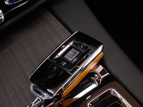 Used 2022 Rolls-Royce Ghost w/ Ghost Package image 33