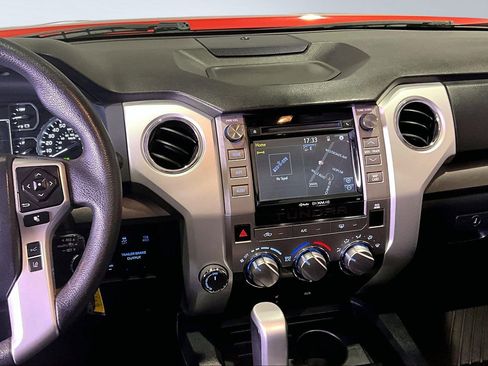 Used 2018 Toyota Tundra SR5 image 10