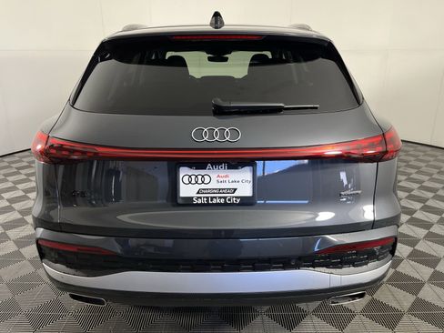 Used 2025 Audi Q5 Premium Plus w/ Premium Plus image 6
