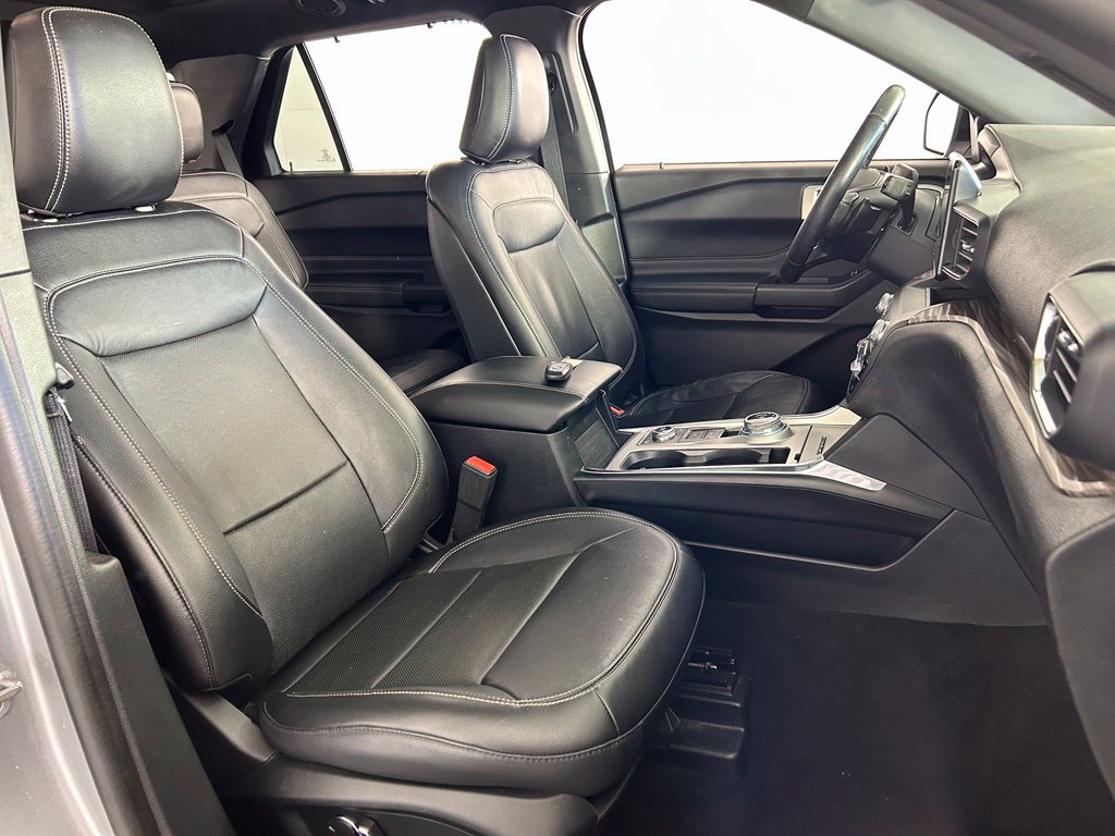 Used 2020 Ford Explorer Limited w/ Class III Trailer Tow Package AWD/4WD image 21