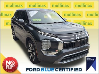 Used 2025 Mitsubishi Outlander SE