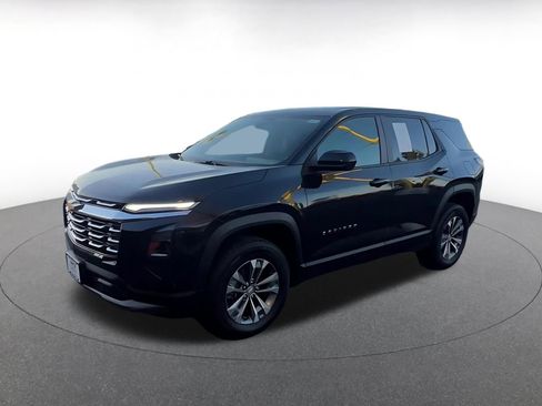 Used 2025 Chevrolet Equinox LT image 8