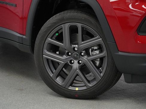 New 2026 Jeep Compass Latitude AWD/4WD image 4