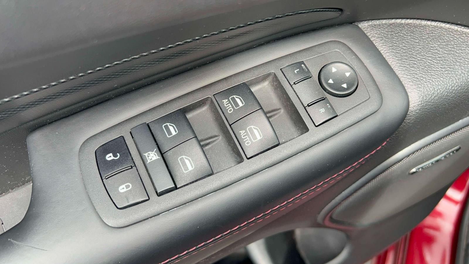 Used 2022 Dodge Durango R/T AWD/4WD image 24
