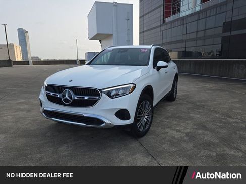 Certified 2026 Mercedes-Benz GLC 300 image 1