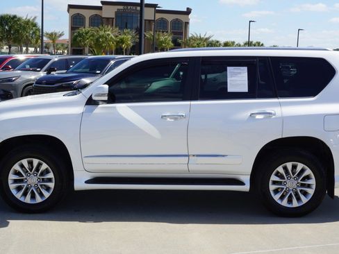 Used 2016 Lexus GX 460 w/ Premium Package image 5