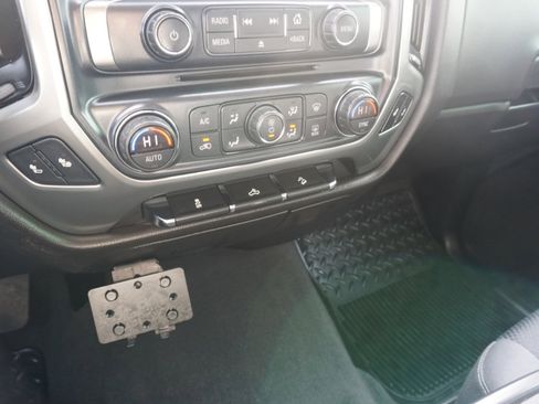 Used 2019 Chevrolet Silverado 1500 LT w/ All Star Edition image 18