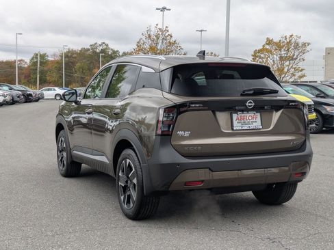 New 2026 Nissan Kicks SV w/ Cold Weather Package image 6