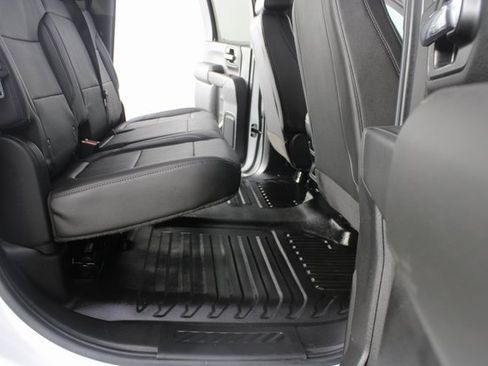 Used 2020 GMC Sierra 2500 4x4 Crew Cab w/ Convenience Package image 18