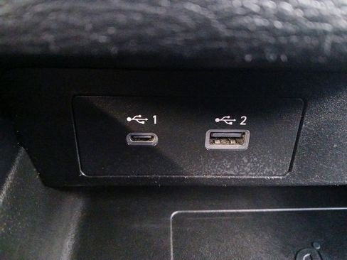 Used 2022 Mitsubishi Outlander SE image 6