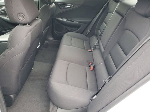 Used 2024 Chevrolet Malibu LT image 21