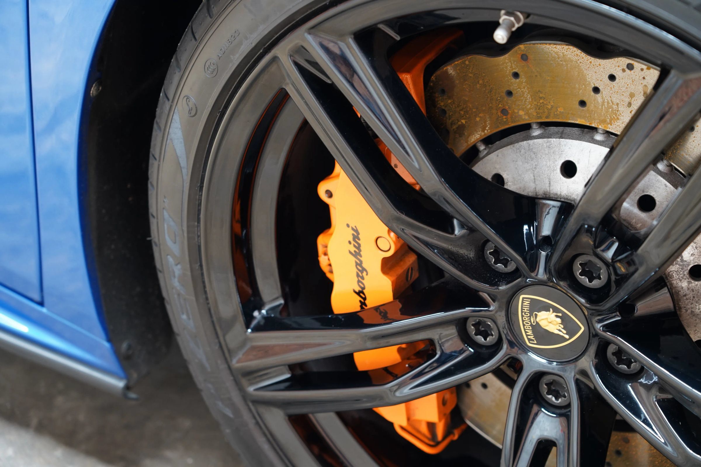 Used 2020 Lamborghini Huracan EVO RWD image 74