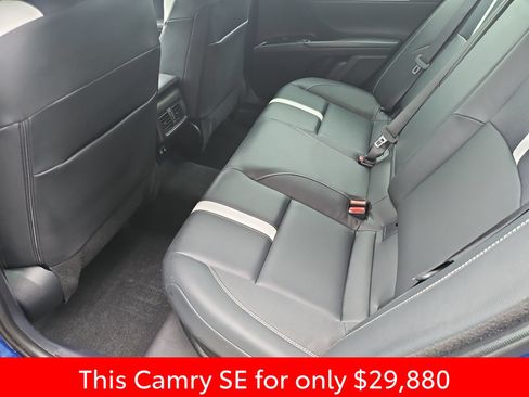 Used 2025 Toyota Camry SE FWD image 33