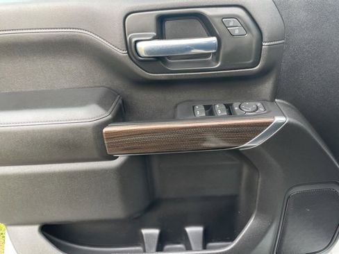 Used 2023 Chevrolet Silverado 2500 LT image 18