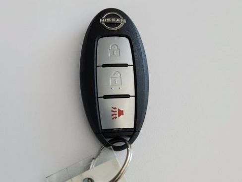 Used 2025 Nissan Frontier S AWD/4WD image 16