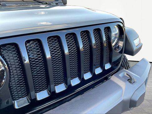 Used 2022 Jeep Wrangler Unlimited Sport AWD/4WD image 31