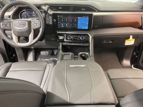 New 2026 GMC Sierra 3500 Denali w/ Denali Reserve Package image 14