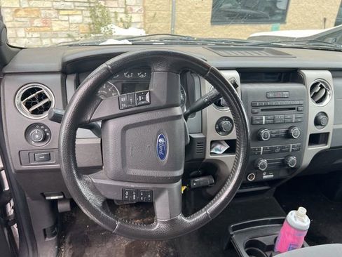 Used 2012 Ford F150 XLT w/ XLT Chrome Pkg image 9