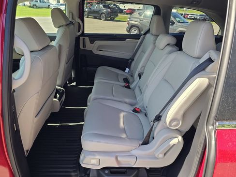 New 2027 Honda Odyssey EX-L image 12