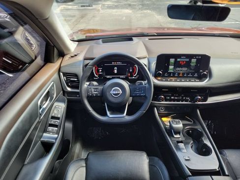 Used 2022 Nissan Rogue Platinum w/ Head-Up Display Package FWD image 11
