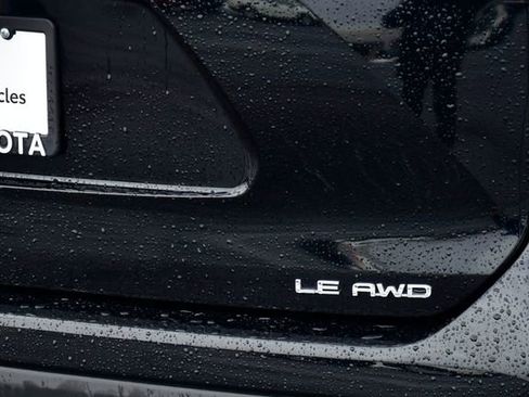 Certified 2024 Toyota Highlander LE image 10