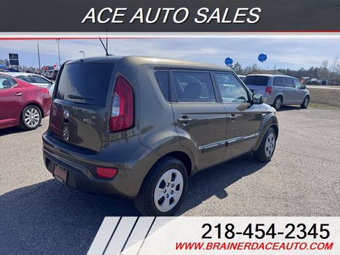 Used 2013 Kia Soul FWD image 4