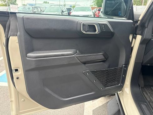 Used 2025 Ford Bronco Badlands AWD/4WD image 15