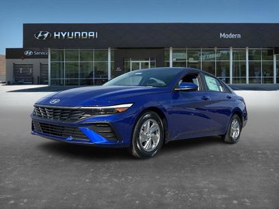 New 2026 Hyundai Elantra SE