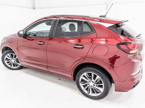 Used 2022 Buick Encore GX Select w/ Sport Touring Package AWD/4WD image 4