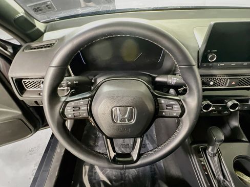 Used 2023 Honda Civic Sport image 11