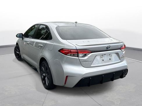 Certified 2024 Toyota Corolla SE FWD image 8