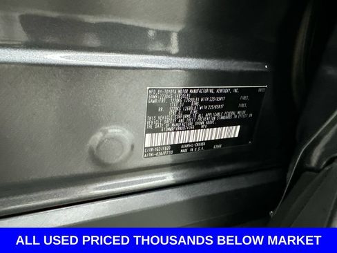 Used 2022 Toyota RAV4 LE AWD/4WD image 31